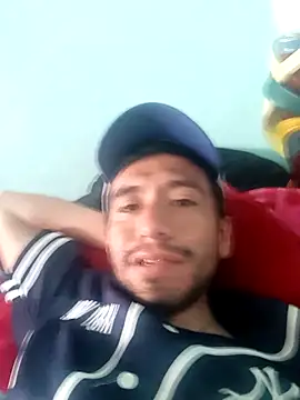 Snapshot of Elcaliente24 chatting on June 3, 2026, 6:57 pm Elcaliente24 online show from June 3, 2026, 6:57 pm