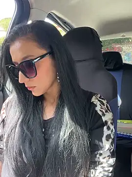 anamaria04 online show from April 3, 2026, 1:31 pm