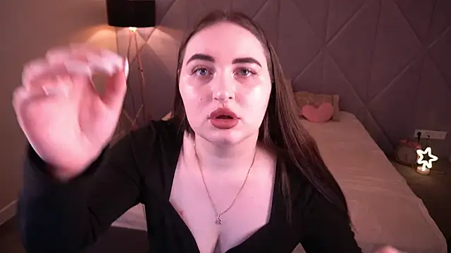 RapunzelAngel online show from May 31, 2026, 5:37 am