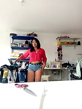 Babyfull lips online show from March 12, 2026, 3:07 pm