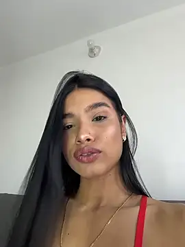 Bella Smithe online show from May 12, 2026, 2:36 pm