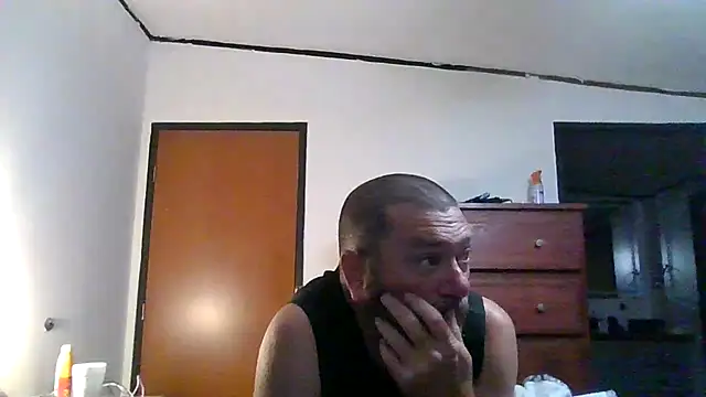 Snapshot of Beaededpainter chatting on July 2, 2026, 2:11 am Beaededpainter online show from July 2, 2026, 2:11 am