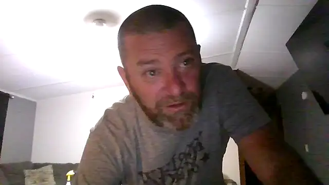 Snapshot of Beaededpainter chatting on July 17, 2026, 2:18 am Beaededpainter online show from July 17, 2026, 2:18 am