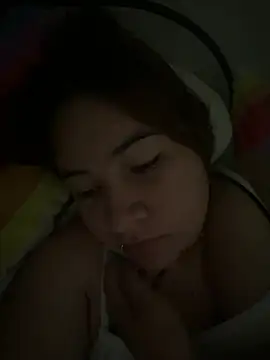 Zoe Luxxe  online show from April 5, 2026, 8:39 pm