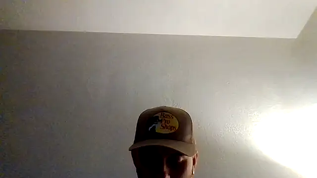 Snapshot of TallHungandCloudy69 chatting on March 4, 2026, 1:39 pm TallHungandCloudy69 online show from March 4, 2026, 1:39 pm