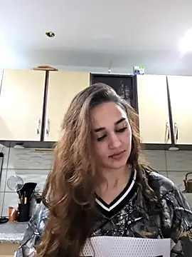 Snapshot of KatarinaHeaven chatting on May 11, 2026, 7:22 pm KatarinaHeaven online show from May 11, 2026, 7:22 pm