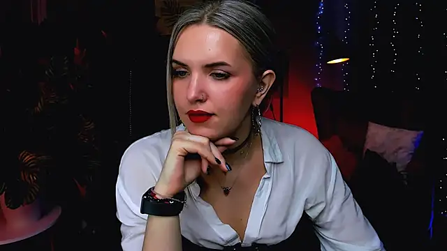 Snapshot of AliceSmite chatting on March 27, 2026, 10:48 am AliceSmite online show from March 27, 2026, 10:48 am