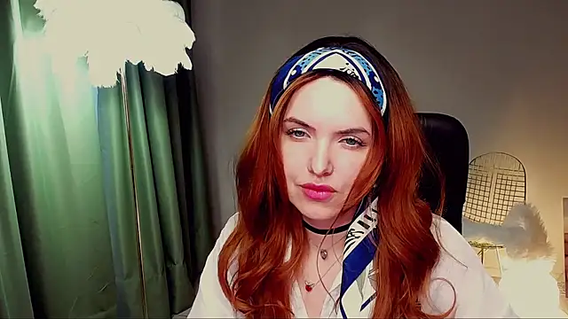 Snapshot of AliceSmite chatting on May 11, 2026, 2:45 pm AliceSmite online show from May 11, 2026, 2:45 pm