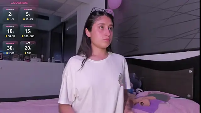 Princess tina online show from April 17, 2026, 10:02 pm