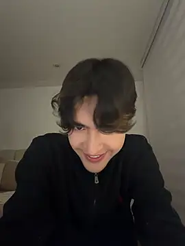 Snapshot of MatthewMoore_ chatting on July 30, 2026, 12:53 am MatthewMoore online show from July 30, 2026, 12:53 am