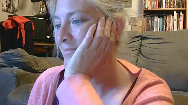 Snapshot of MistyMountains96 chatting on June 2, 2026, 3:41 am MistyMountains96 online show from June 2, 2026, 3:41 am