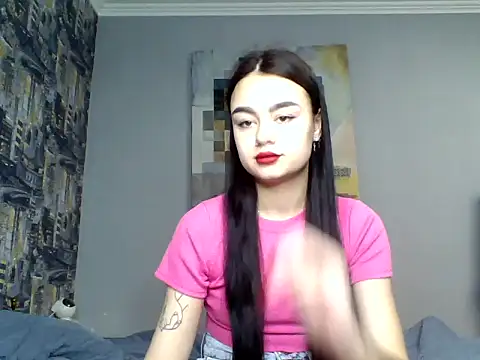 EvaGoldies online show from April 3, 2026, 7:23 pm