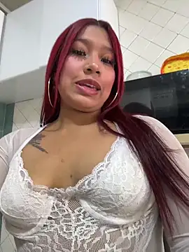 Snapshot of Cherry_Charlottee chatting on June 11, 2026, 7:34 pm Cherry Charlottee online show from June 11, 2026, 7:34 pm