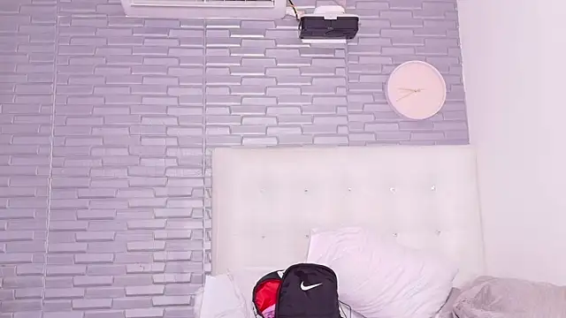 pervert shydoll1 online show from April 8, 2026, 3:17 am