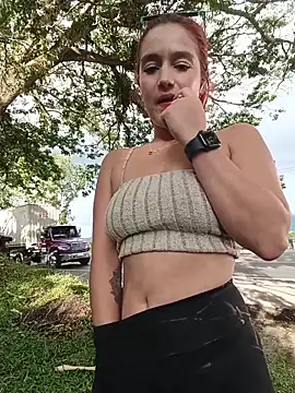 isabella ferrer99 online show from April 16, 2026, 10:01 pm