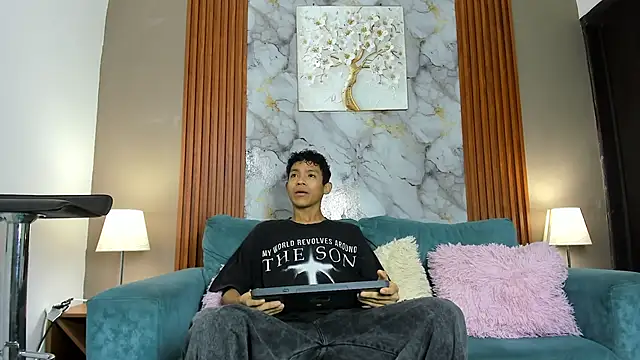 SKINNY BOYXXX online show from March 14, 2026, 7:25 am