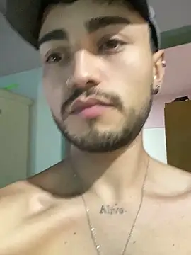 Lucasss2204 online show from March 16, 2026, 5:44 am