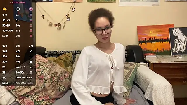 Selena blom online show from April 9, 2026, 1:05 pm