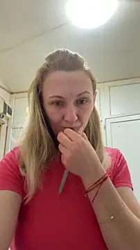 Snapshot of Secret_Ladyx chatting on May 1, 2026, 1:43 am Secret Ladyx online show from May 1, 2026, 1:43 am