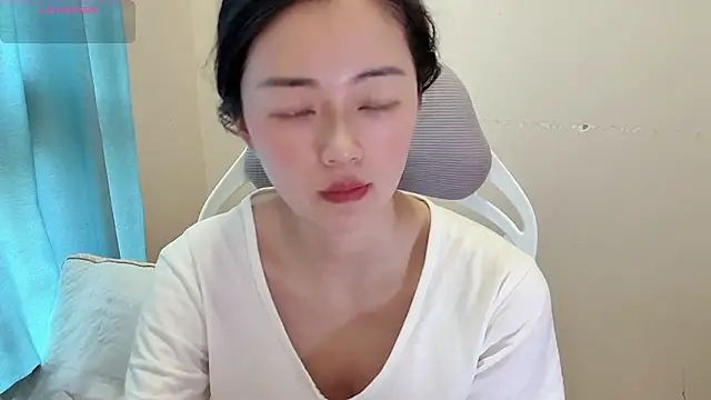 jinxiyao01 online show from July 14, 2026, 2:38 am