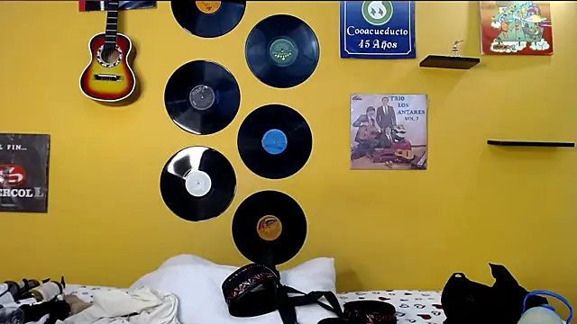 lilithevil32 online show from April 3, 2026, 3:15 am