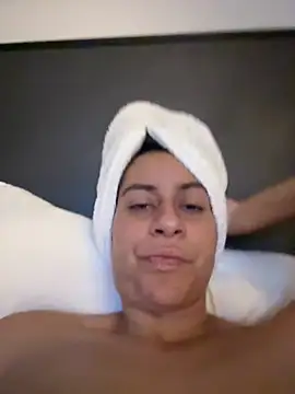 Geovana blan online show from April 15, 2026, 1:45 am