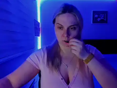 callme iva online show from April 10, 2026, 3:34 am