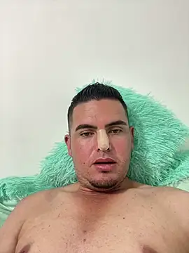 Snapshot of Ferchoxxx4 chatting on March 4, 2026, 12:49 am Ferchoxxx4 online show from March 4, 2026, 12:49 am