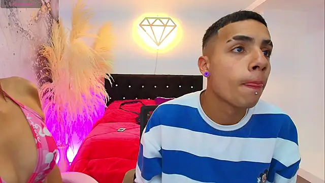 Ariatna Andy online show from April 13, 2026, 4:01 pm