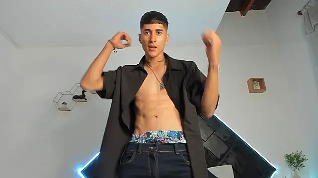 Dark Valentino  online show from March 17, 2026, 2:38 am