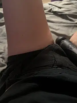 aleexii s online show from April 12, 2026, 11:59 am