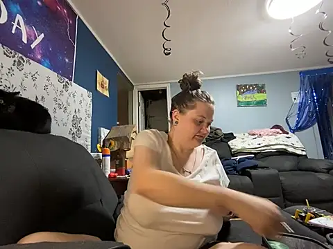 highimmaryjane online show from May 4, 2026, 2:07 am