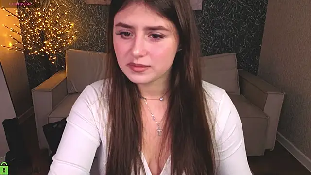 Crystal-Lace online show from March 20, 2026, 1:10 am