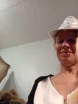 Snapshot of ViktoriaSexi1 chatting on April 27, 2026, 7:12 pm ViktoriaSexi1 online show from April 27, 2026, 7:12 pm