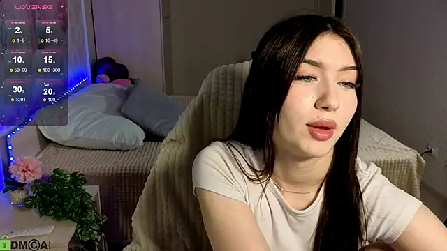 Snapshot of Sugar_Kitten12 chatting on June 17, 2026, 1:30 am Sugar Kitten12 online show from June 17, 2026, 1:30 am