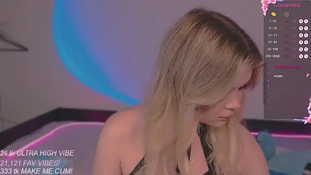 Snapshot of Veronaauraa chatting on March 15, 2026, 10:05 pm Veronaauraa online show from March 15, 2026, 10:05 pm