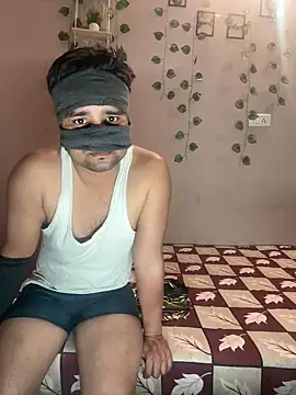 Snapshot of your_bhabhi_love chatting on April 10, 2026, 4:55 pm your bhabhi love online show from April 10, 2026, 4:55 pm