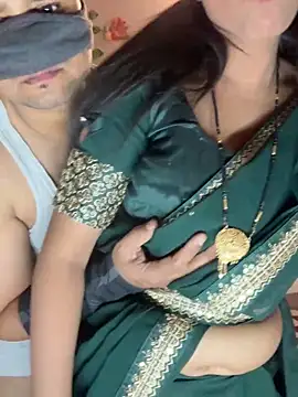 Snapshot of your_bhabhi_love chatting on April 18, 2026, 5:50 pm your bhabhi love online show from April 18, 2026, 5:50 pm