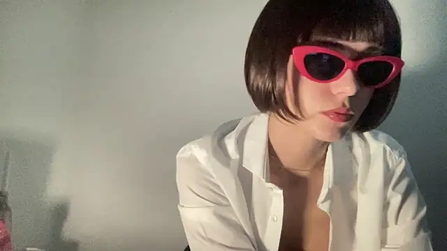 Snapshot of SlowVenomXX chatting on March 24, 2026, 3:06 pm SlowVenomXX online show from March 24, 2026, 3:06 pm