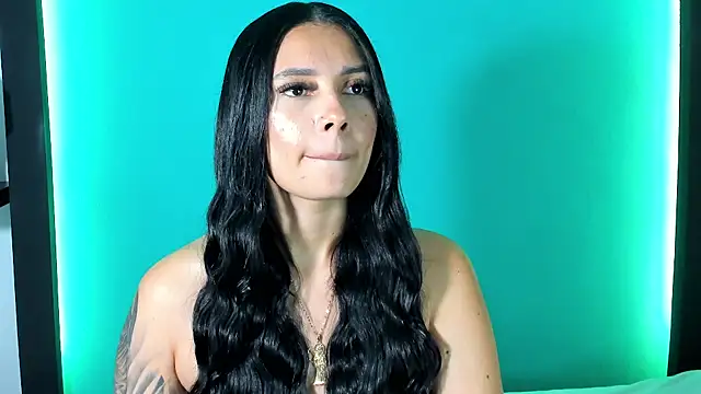 Snapshot of Emma_AH chatting on May 1, 2026, 3:16 pm Emma AH online show from May 1, 2026, 3:16 pm