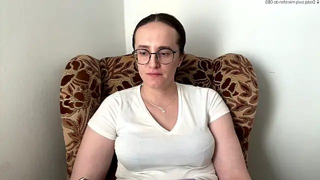 Snapshot of SofiaTease chatting on May 27, 2026, 1:41 pm SofiaTease online show from May 27, 2026, 1:41 pm