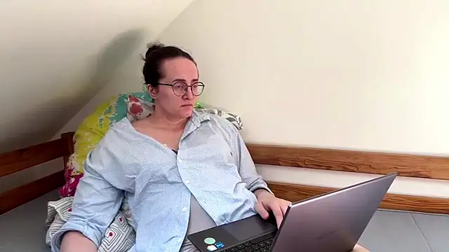 Snapshot of SofiaTease chatting on July 14, 2026, 1:17 pm SofiaTease online show from July 14, 2026, 1:17 pm
