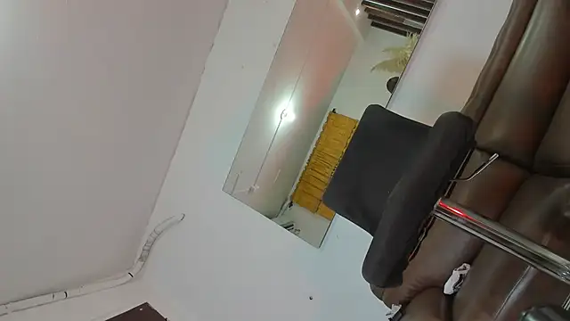 Nayara sweet online show from March 22, 2026, 5:55 am