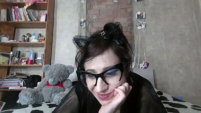 Snapshot of Barbie_Rococo chatting on May 5, 2026, 6:27 pm Barbie Rococo online show from May 5, 2026, 6:27 pm
