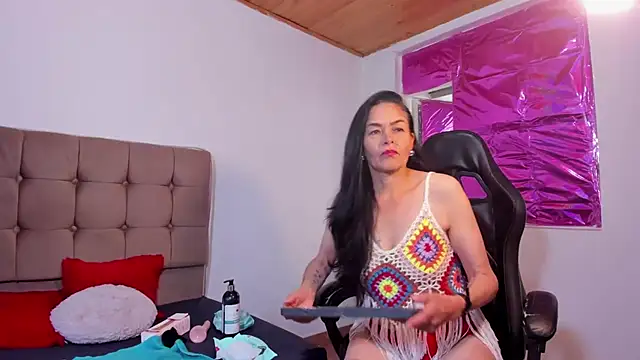 Snapshot of Liz_Grettel chatting on July 12, 2026, 3:25 pm Liz Grettel online show from July 12, 2026, 3:25 pm