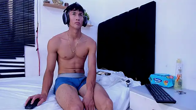 Snapshot of angel_boy02 chatting on July 10, 2026, 9:06 pm angel boy02 online show from July 10, 2026, 9:06 pm
