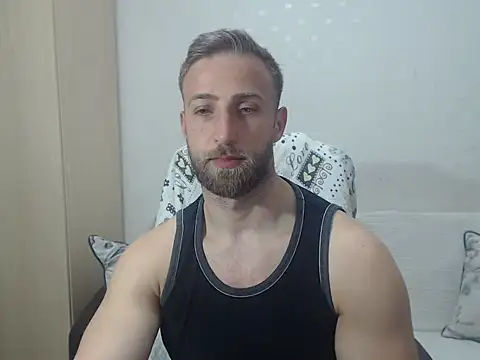 BlondEagleMuscle online show from April 21, 2026, 8:34 pm