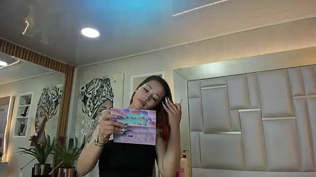 Snapshot of ZoeTaylorl chatting on May 7, 2026, 12:21 pm ZoeTaylorl online show from May 7, 2026, 12:21 pm