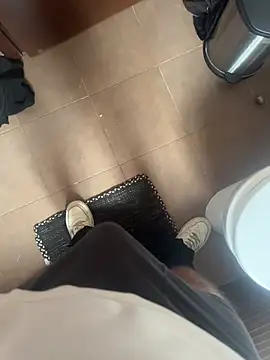 Snapshot of nikos_17 chatting on March 7, 2026, 9:17 am nikos 17 online show from March 7, 2026, 9:17 am