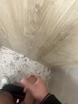 Snapshot of nikos_17 chatting on March 10, 2026, 9:58 am nikos 17 online show from March 10, 2026, 9:58 am